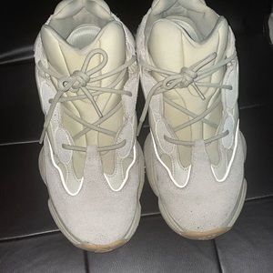 I got the YEEZY 350 boost come shop ASAP ‼️🥷🏽